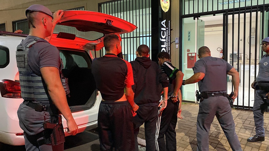 Seis detitdos pela PM após ação rápida 